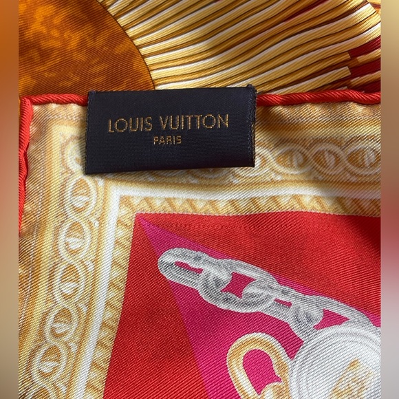 Louis Vuitton carre vendome rouge scarf - Picture 2 of 5